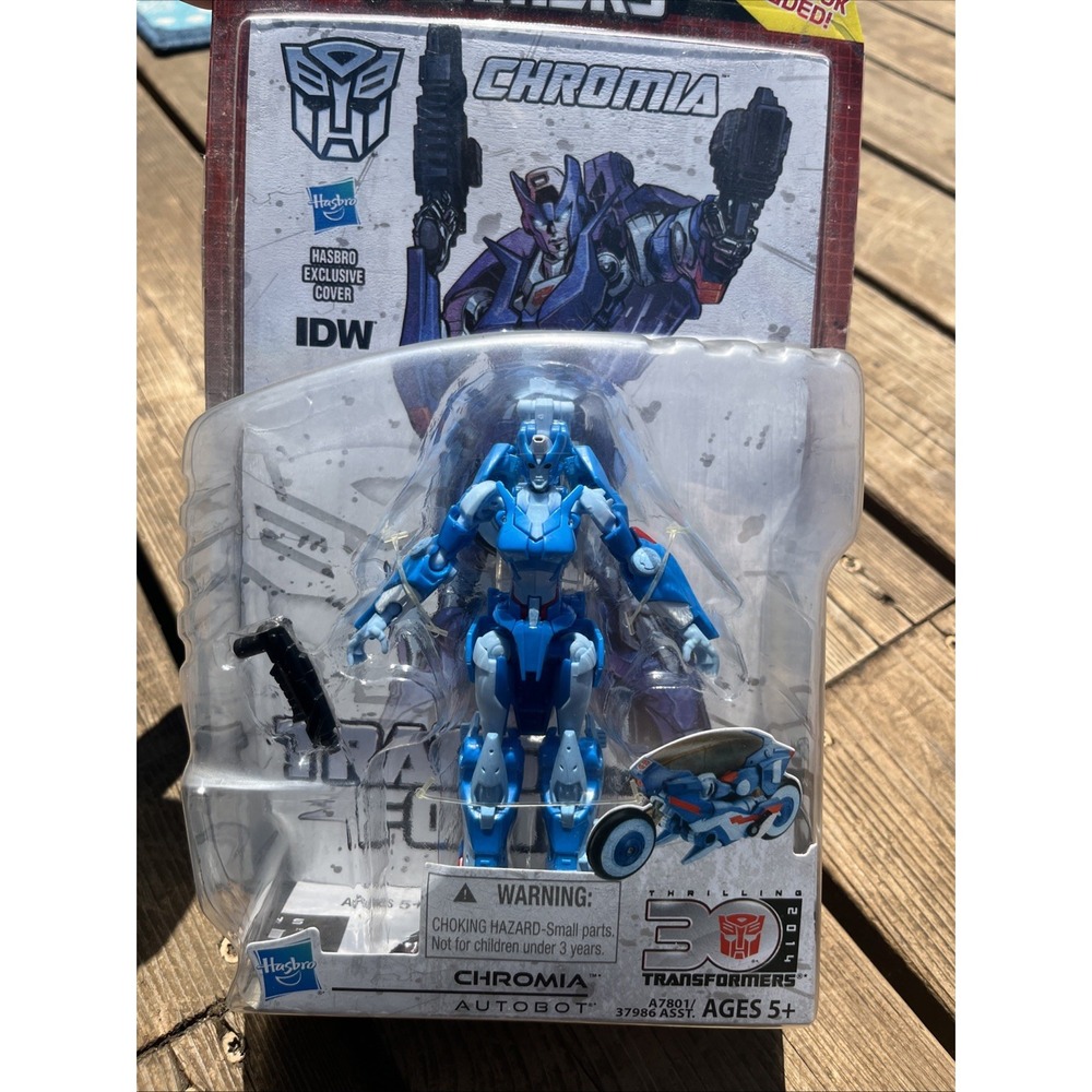 TRANSFORMERS GENERATIONS THRILLING 30TH ANNIVERSARY DELUXE CLASS CHROMIA